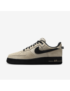 Nike Air Force 1 07 LV8...