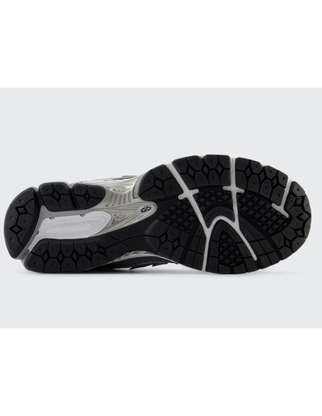 1906R Silver Metallic NEW BALANCE