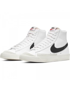 Nike Blazer Mid 77 Vintage...