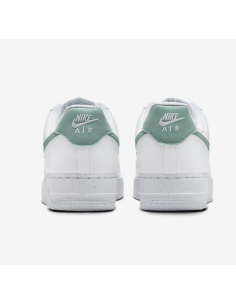 Nike Air Force 1 07 SE... 2