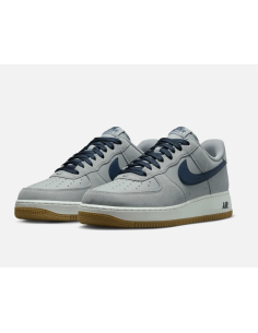 Nike Air Force 1 07 LV8... 2