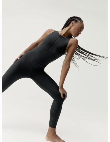 Corpo Black BORN LIVING YOGA