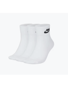Nike Everyday Essential...