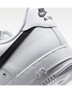 Nike Air Force 1 07 LV8... 2